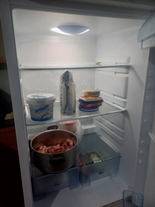 Продам холодильник