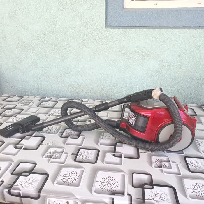 Пылесос Samsung 1800W