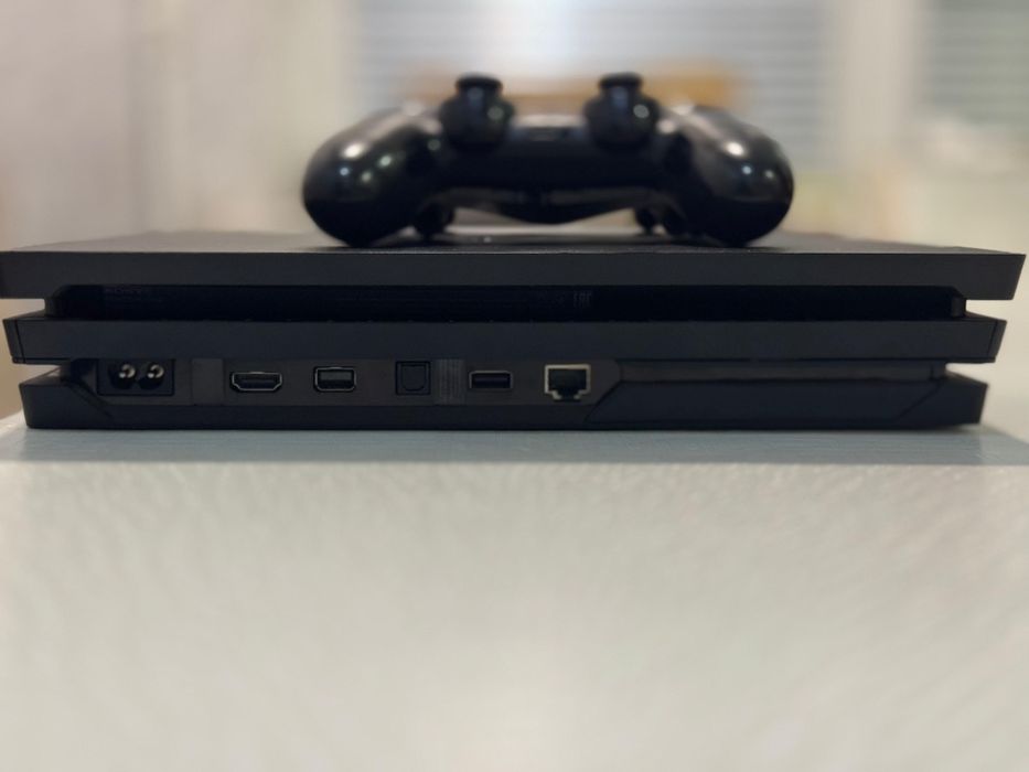 Ps4 Pro 1Tb CUH-7208B