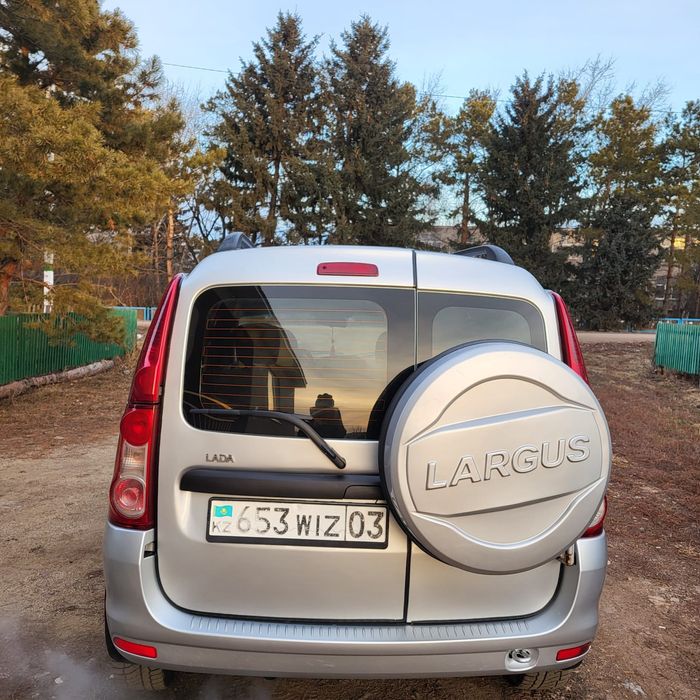 Lada Largus 2014 года