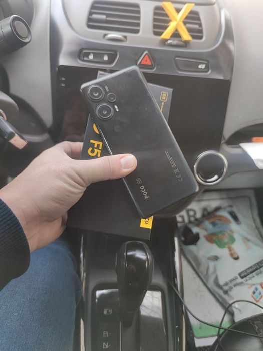 Poco F5 flagman 256 gb obmen ili naxt