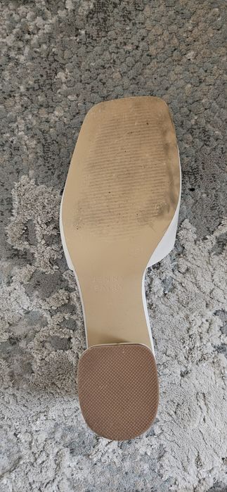 Чехли на среден ток