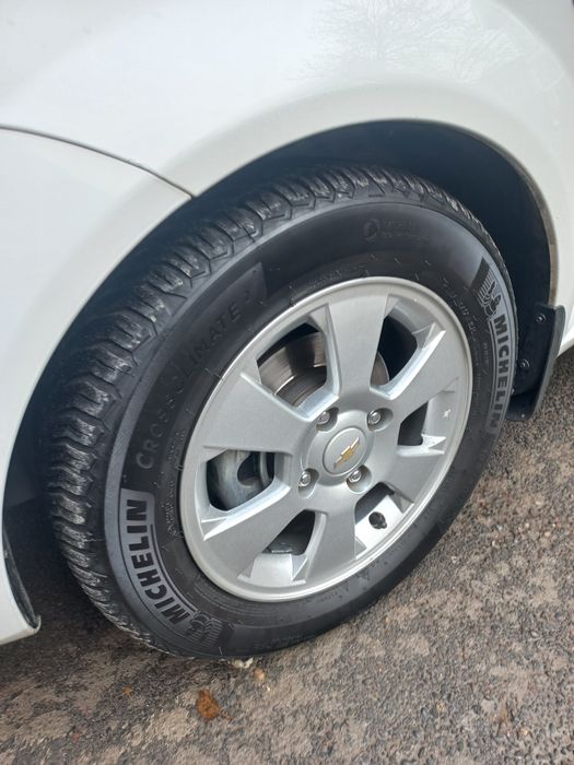 Срочно продаётся Автомобиль марки Жентра 3-позиции