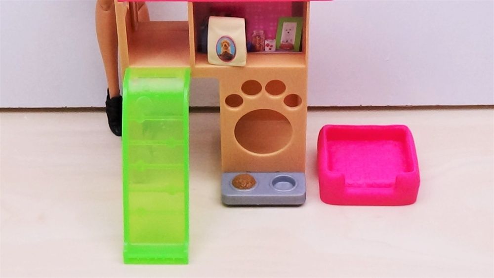 Vand set pet Barbie 30 lei