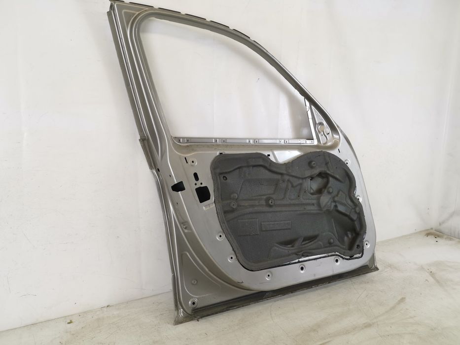 Ляв преден капак / Lqv preden kapak BMW X1 E84 Оригинален, в добро със