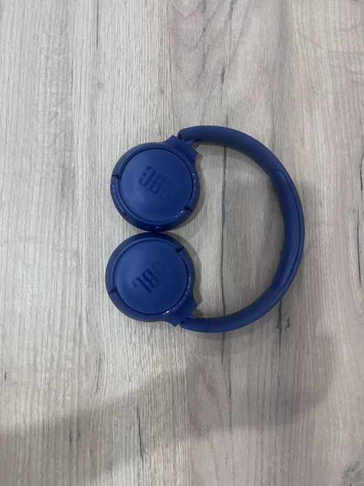 Продам наушники JBL 510bt
