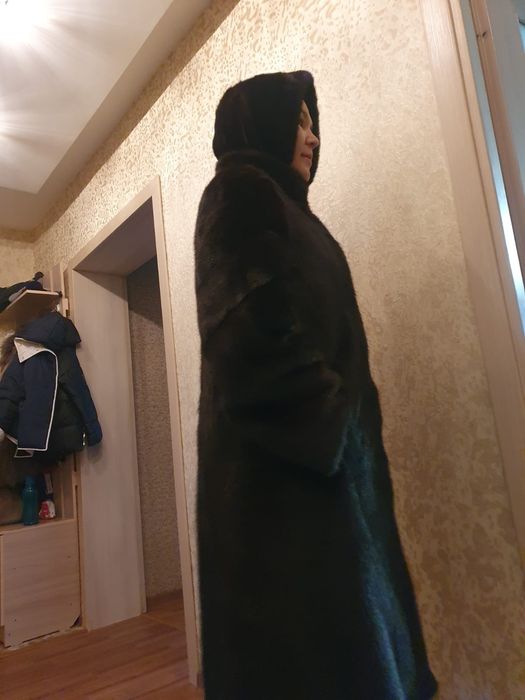 Продам норковую шубу и косынку