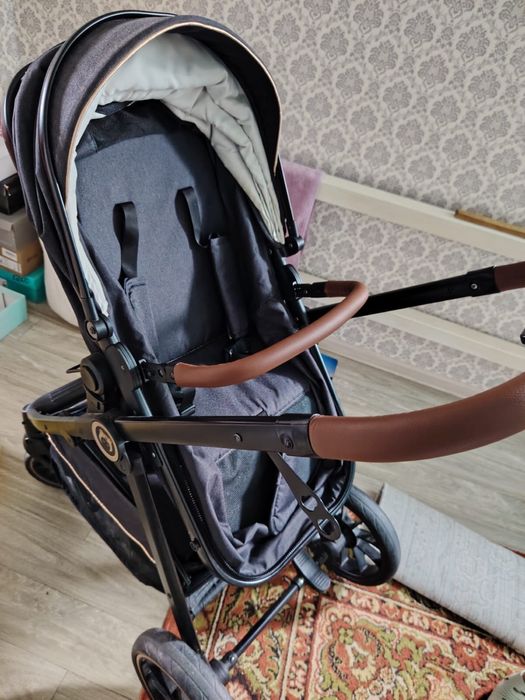 Коляска в хорошем состоянии