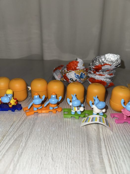 Kinder the happos  family . marvel .