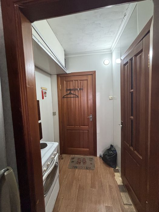 Продам квартиру ( малосемейка)