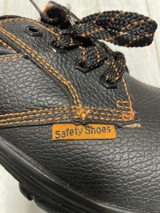 Професионални предпазни обувки