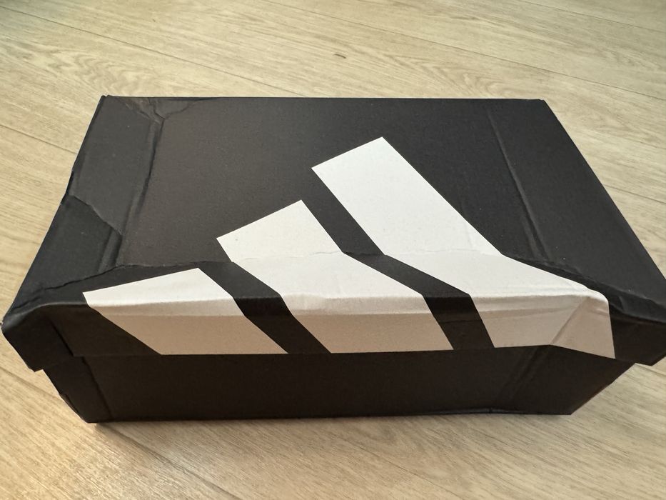 Кроссовки adidas оригинал