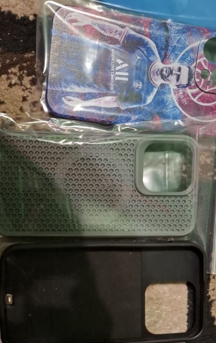 Huse Samsung Galaxy A53 si Iphone 13 pro