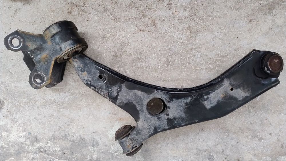 Brat suspensie dreapta Mazda 3 2011