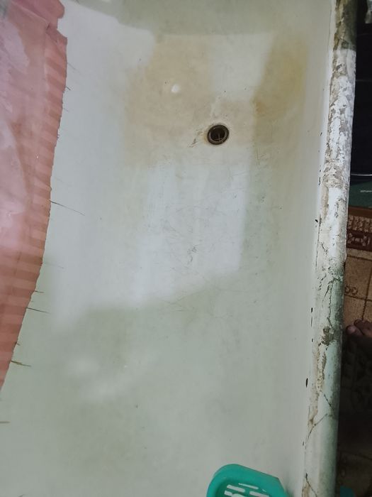Продам бу чугунную ванну