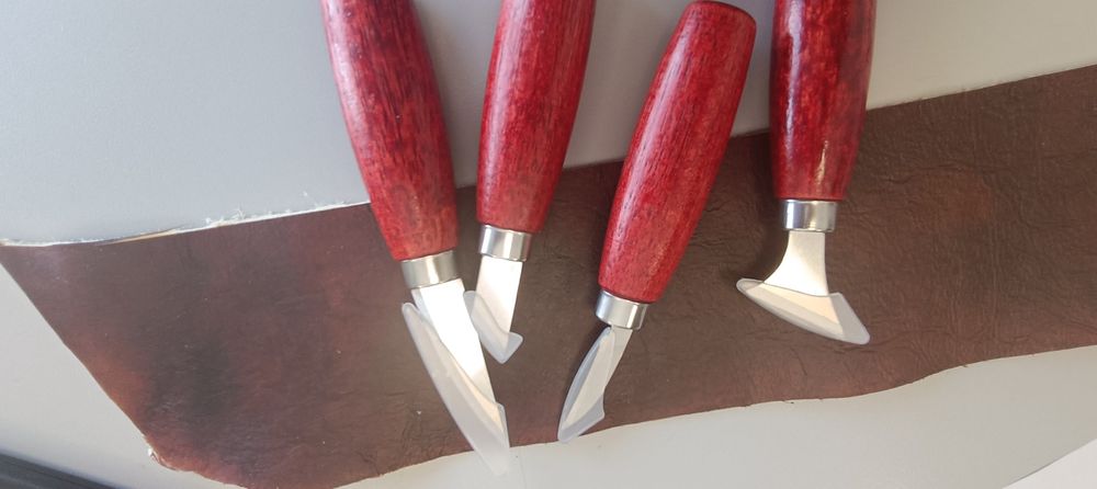 Нож по дереву и коже.