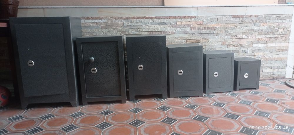 Сейф в ассортименте