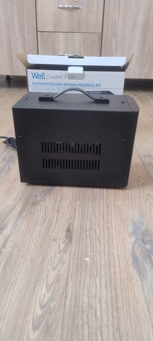 Vând, Well Stabilizator automat de tensiune cu servomotor Constant 1000VA/600W!