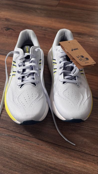 Маратонки ASICS GT-2000 - нови, размер 42