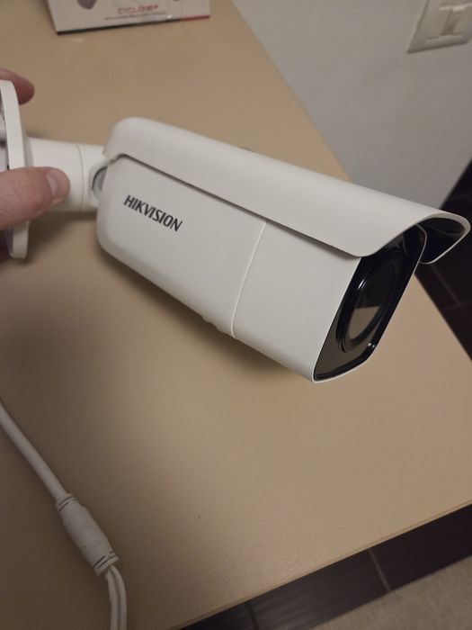 Camera IP AcuSense Hikvision DS-2CD2T46G2-4I(4mm)(C), 4MP, lentila 4mm