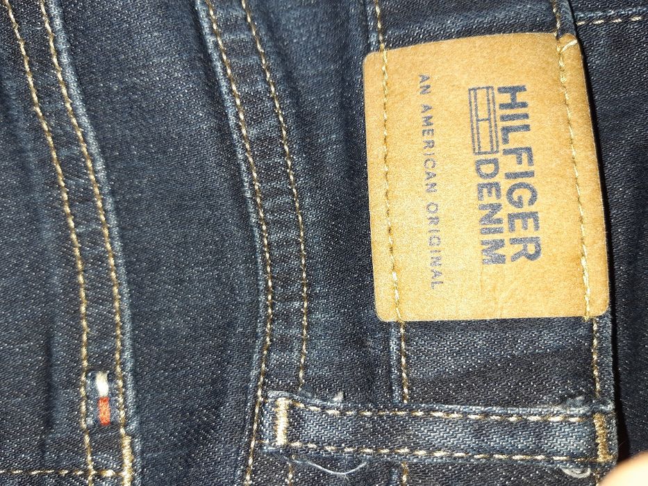 Продаются брюки на девочку.