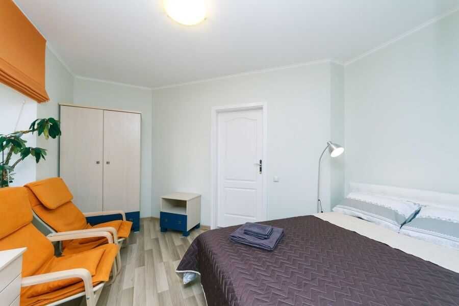 2 ком в центре Орлеу, Абая 87 посуточно в новом доме