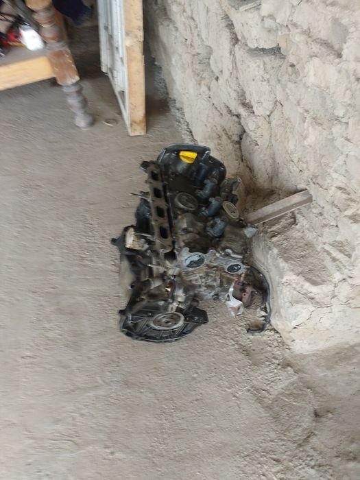 Dvigatel Lada largus