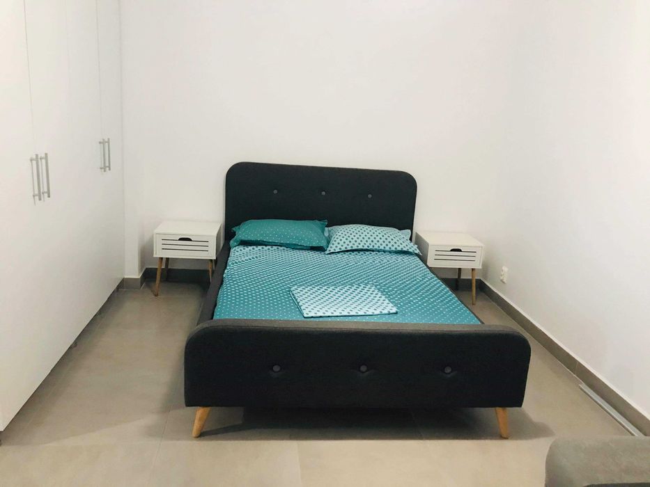 Garsoniera de închiriat!