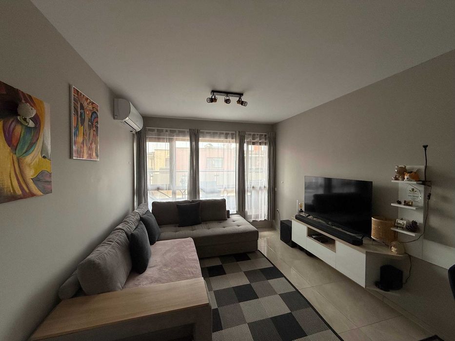 Собственик - Напълно обзаведен двустаен апартамен