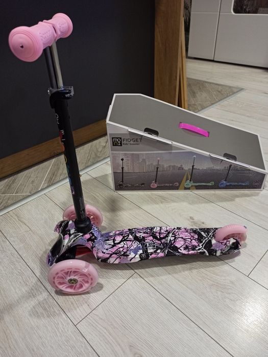 Детска тротинетка Moni