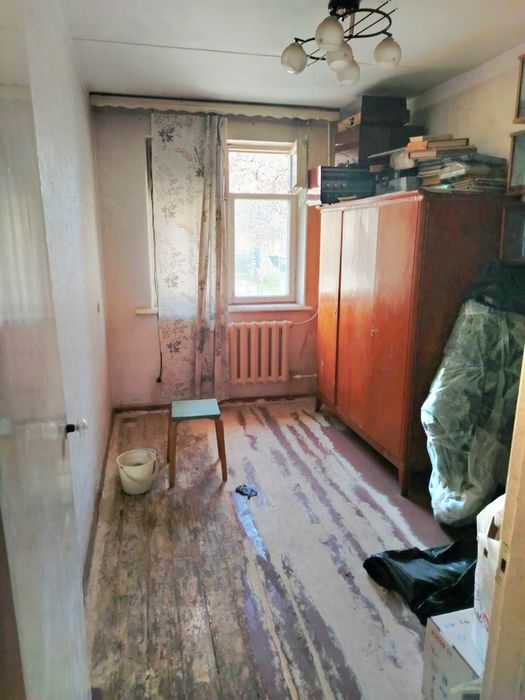 Срочно продаётся 3х комнатная Балкон 2*6. Чиланзар