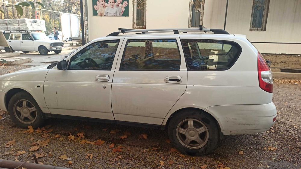 Лада Приора 2010