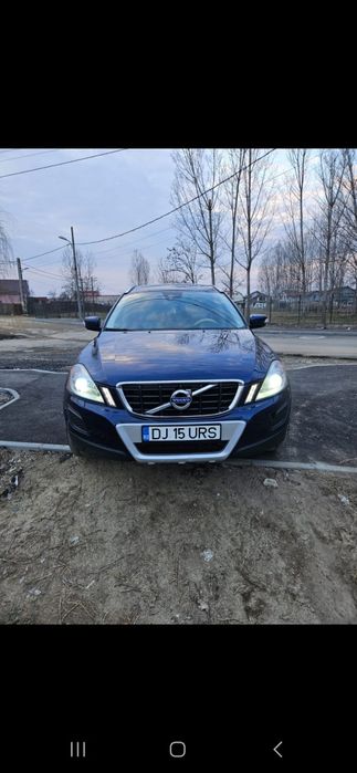 Vând Volvo XC 60 2013