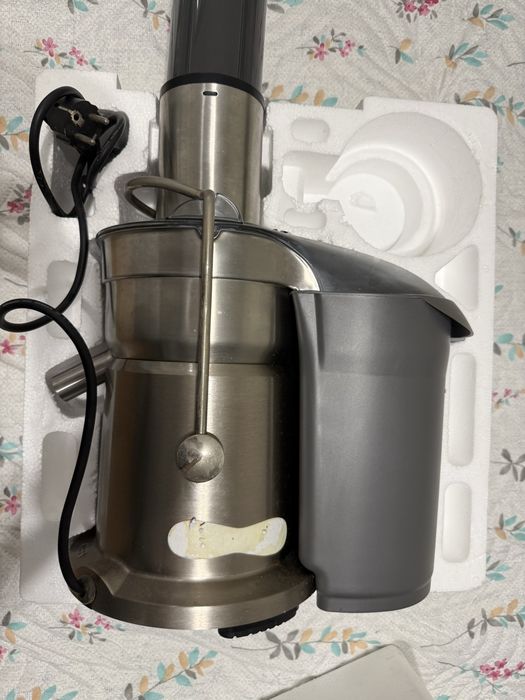 Соковыжималка BORK S800