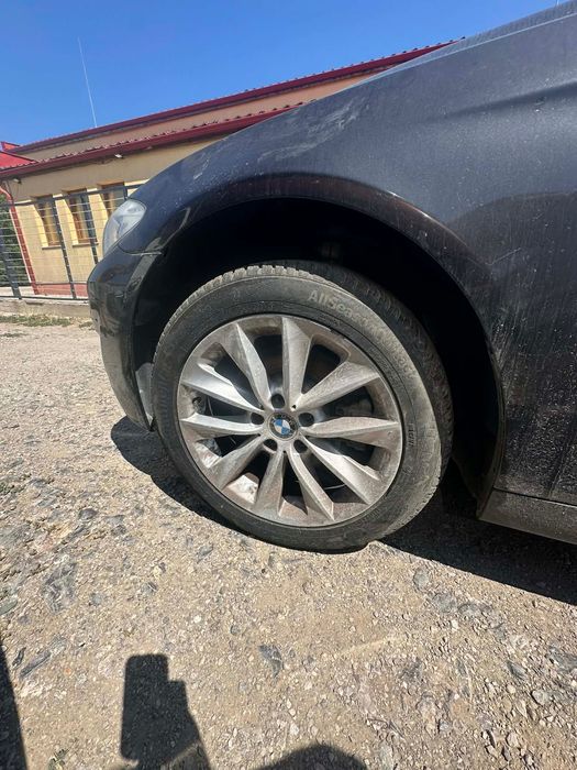 Продавам БМВ F10 на части 520D, 184 к.с. Колата е без двигател, но скоростите са на нея 8hp кутия.