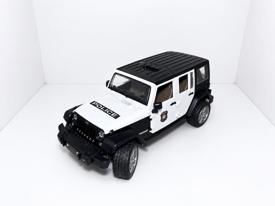 Машинка BRUDER rubicon
