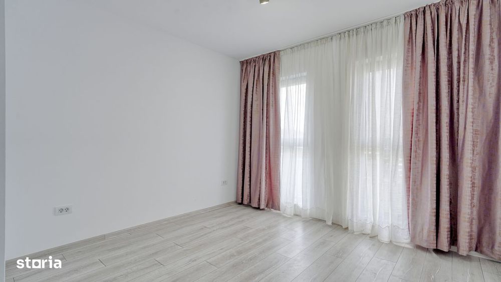 Apartament Spațios Și Curte În Cristian