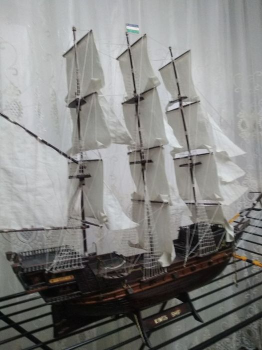 Корабль сувенирный, ручная работа.