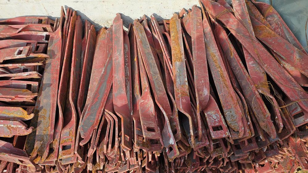 Panouri doka de 3m si montanți.