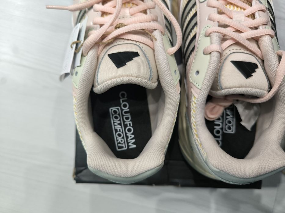 Adidas crazychaos 2000