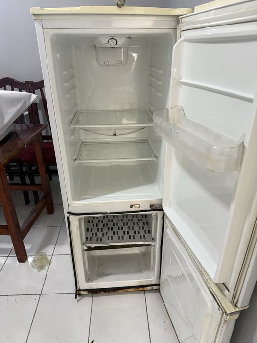 Холодильник сатылады