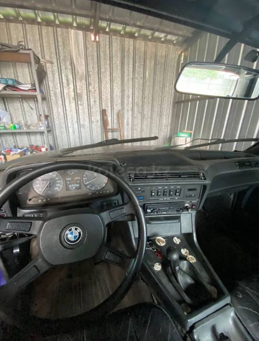 Продам бмв E23, 732I