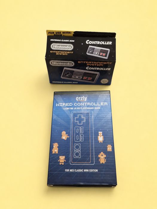 Nintendo Classic Mini: NES Controller, CLV-002 + Orzly Wired Controller 1,8 m