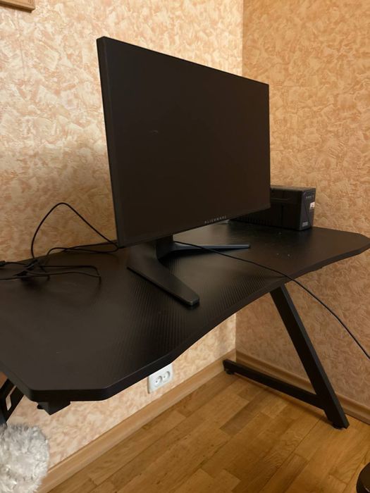 Продаю игровой стол