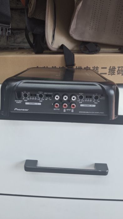 Pioneer GM-D8704 в идиалном состоянии