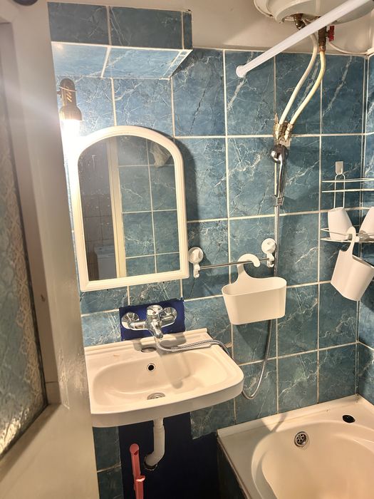 Garsoniera in 7 Noiembrie, la 200 m de UMF sau spital