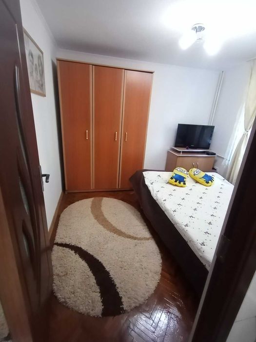 Proprietar – Închiriez apartament 2 camere DECOMANDAT, Ploiești Vest – 1.250 Lei Proprietar –  de la 1 Octombrie)