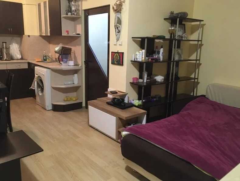 Дава се под наем Едностаен апартамент в Бургас, Меден рудник - зона А - 35 кв.м за 135 € - Снимка #2