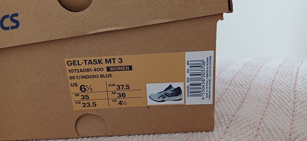 Дамски маратонки ASICS