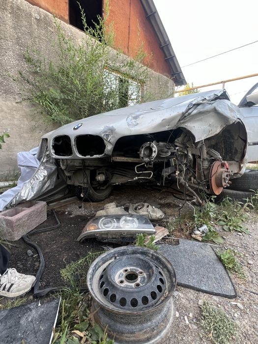 бмв е39 разбор  , на запчасти